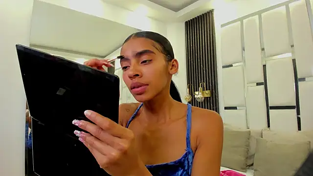 sarah ashbourne online show from 10/11/25, 08:32