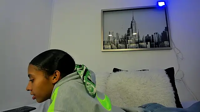 sarah ashbourne online show from 10/06/25, 12:39