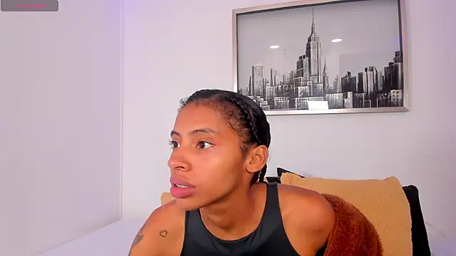 sarah ashbourne online show from 11/17/25, 01:59