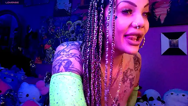 Snapshot of Av3ryyBe3 chatting on 01/10/26, 07:04 Av3ryyBe3 online show from 01/10/26, 07:04