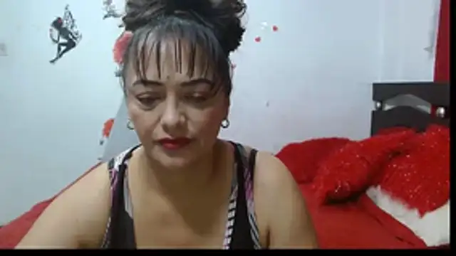 Snapshot of Lady_16 chatting on 11/07/25, 01:43 Lady 16 online show from 11/07/25, 01:43