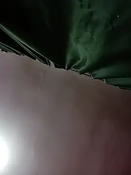 Snapshot of Lady_16 chatting on 12/18/25, 03:11 Lady 16 online show from 12/18/25, 03:11