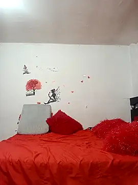 Lady 16 online show from 10/11/25, 11:06