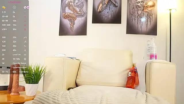 KristellV online show from 03/26/26, 11:30