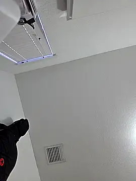 Snapshot of lucho8690 chatting on 10/01/25, 11:58 lucho8690 online show from 10/01/25, 11:58