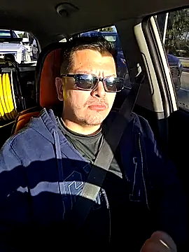 Snapshot of lucho8690 chatting on 02/24/26, 10:21 lucho8690 online show from 02/24/26, 10:21