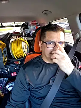 Snapshot of lucho8690 chatting on 03/03/26, 10:28 lucho8690 online show from 03/03/26, 10:28