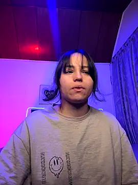 Eymmy 24 online show from 11/10/25, 03:22