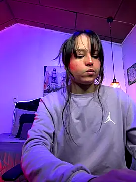 Eymmy 24 online show from 10/10/25, 11:38