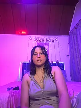 Eymmy 24 online show from 11/15/25, 03:21