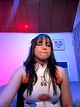 Eymmy 24 online show from 10/30/25, 02:54