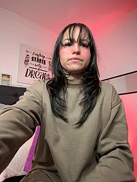 Eymmy 24 online show from 10/24/25, 02:43