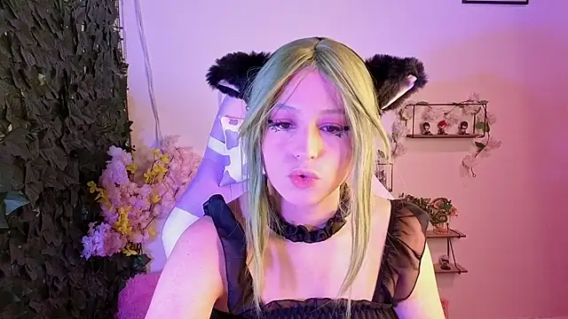 Snapshot of Eymmy_24 chatting on 05/01/26, 01:32 Eymmy 24 online show from 05/01/26, 01:32