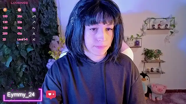 Snapshot of Eymmy_24 chatting on 06/10/26, 02:13 Eymmy 24 online show from 06/10/26, 02:13