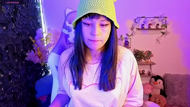 Eymmy 24 online show from 02/22/26, 03:20