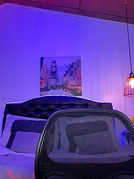 Eymmy 24 online show from 10/11/25, 11:44