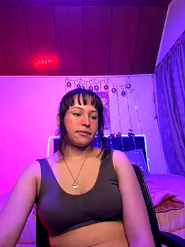 Eymmy 24 online show from 11/25/25, 03:51