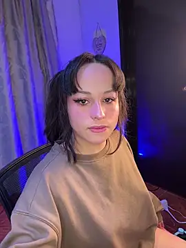 Eymmy 24 online show from 12/19/25, 02:15