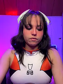 Eymmy 24 online show from 11/17/25, 12:25