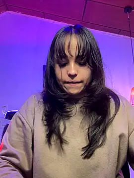 Eymmy 24 online show from 10/22/25, 04:01