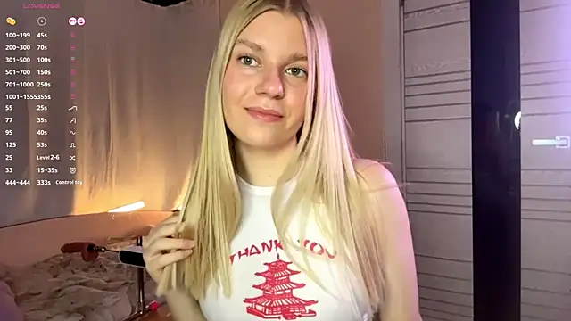 MaryjaneSpider online show from 10/25/25, 04:29