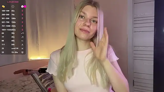 MaryjaneSpider online show from 11/28/25, 07:14