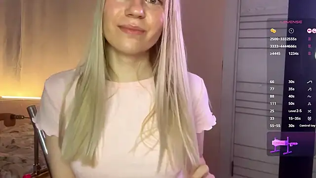 MaryjaneSpider online show from 11/25/25, 03:56