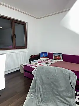 MiaKiittyy online show from 11/30/25, 01:39