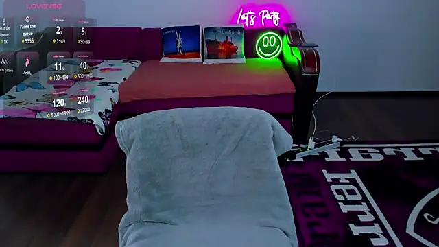 MiaKiittyy online show from 12/01/25, 01:28