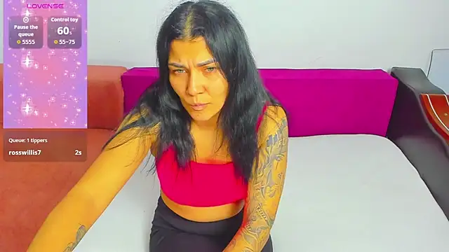 MiaKiittyy online show from 10/08/25, 04:40