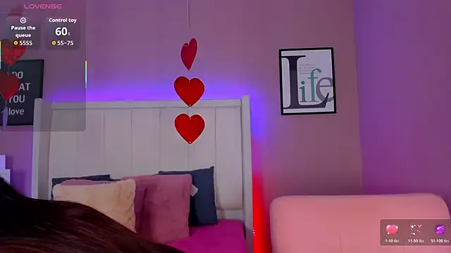 sarahyessica online show from 04/24/26, 05:20