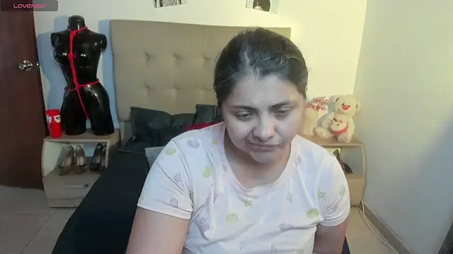 TifanyAmazinng online show from 01/12/26, 01:07