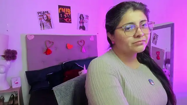 TifanyAmazinng online show from 02/10/26, 01:10