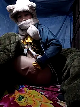 Snapshot of PhamPm70 chatting on 01/11/26, 09:22 PhamPm70 online show from 01/11/26, 09:22