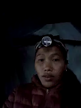 Snapshot of PhamPm70 chatting on 11/18/25, 12:26 PhamPm70 online show from 11/18/25, 12:26