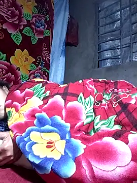 Snapshot of PhamPm70 chatting on 02/17/26, 11:13 PhamPm70 online show from 02/17/26, 11:13