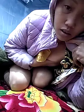 Snapshot of PhamPm70 chatting on 01/07/26, 08:03 PhamPm70 online show from 01/07/26, 08:03