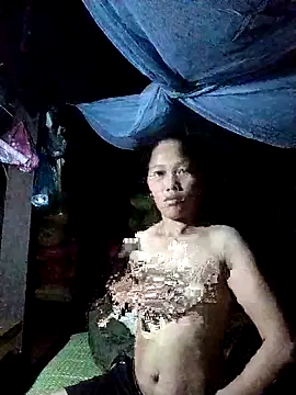 Snapshot of PhamPm70 chatting on 11/05/25, 07:39 PhamPm70 online show from 11/05/25, 07:39