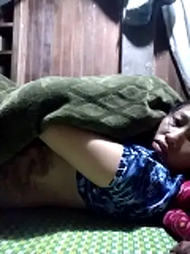 Snapshot of PhamPm70 chatting on 11/15/25, 06:56 PhamPm70 online show from 11/15/25, 06:56