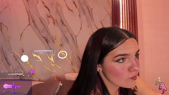 alicecute77 online show from 09/28/25, 03:24