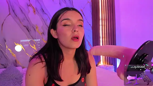 alicecute77 online show from 11/11/25, 02:28