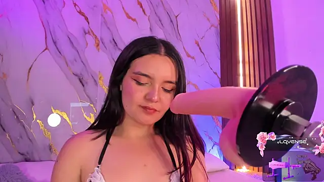 alicecute77 online show from 11/03/25, 02:28