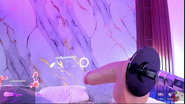 alicecute77 online show from 04/11/26, 07:45