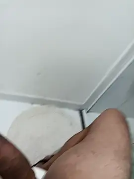 comobucetinhas online show from 11/21/25, 01:48