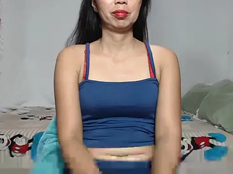 Snapshot of HelenaM chatting on 09/25/25, 01:22 HelenaM online show from 09/25/25, 01:22