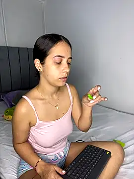 Snapshot of dalianataba chatting on 11/06/25, 04:33 dalianataba online show from 11/06/25, 04:33