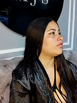 gabyjoness  online show from 11/13/25, 04:38