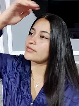 gabyjoness  online show from 11/12/25, 03:54