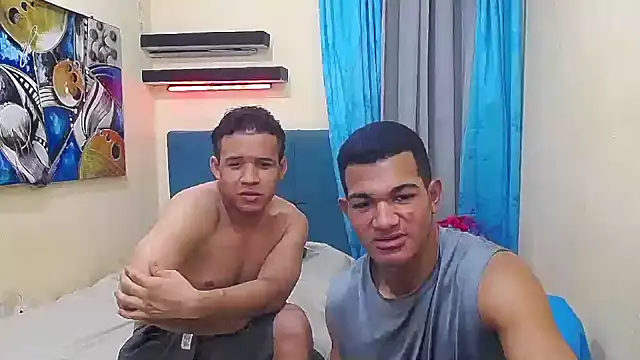 Snapshot of Black_hugecock chatting on 11/14/25, 06:44 Black hugecock online show from 11/14/25, 06:44