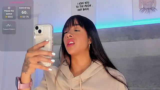 Aleja ruizz online show from 09/23/25, 06:42